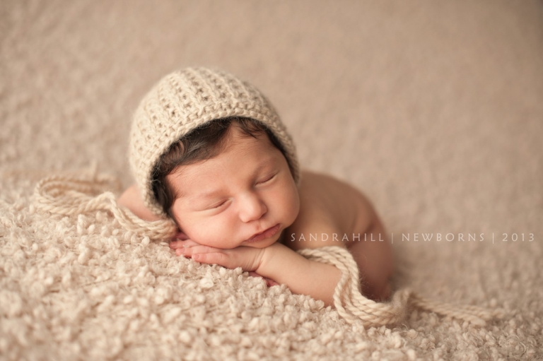 Newborn Photographer | Hamilton Ontario