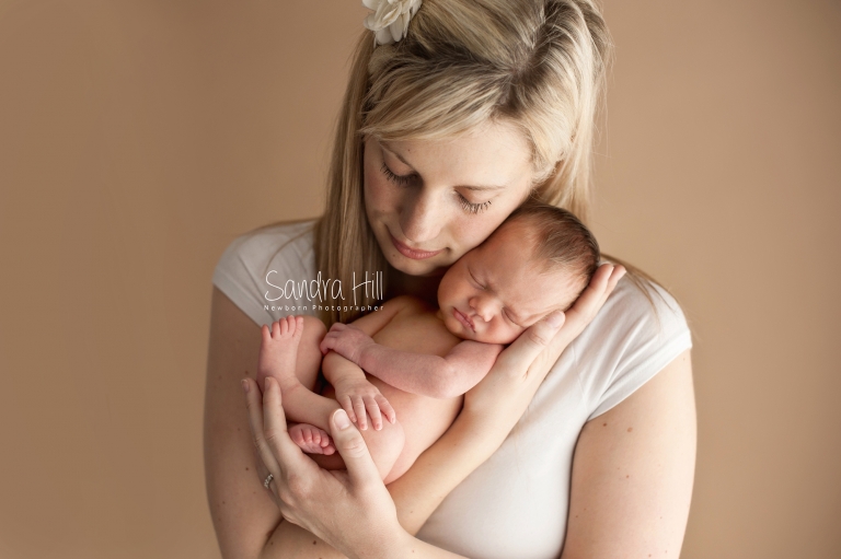 newborn photographer hamilton ontario
