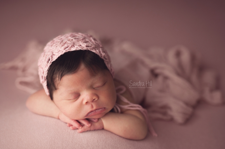 newborn photographers hamilton