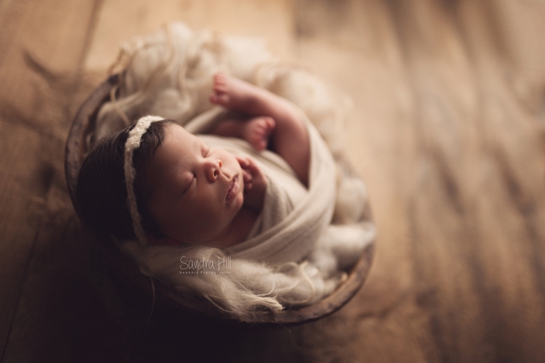 newborn photographers hamilton