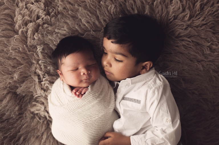 newborn photographers hamilton ontario