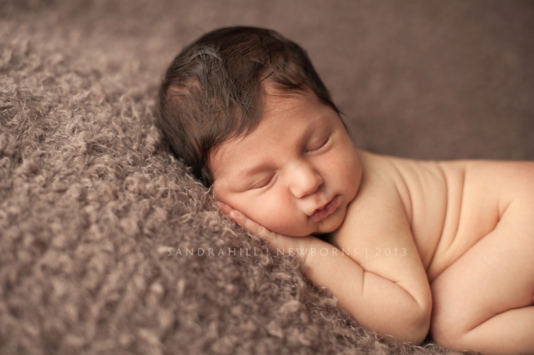 Newborn Photographer | Hamilton Ontario