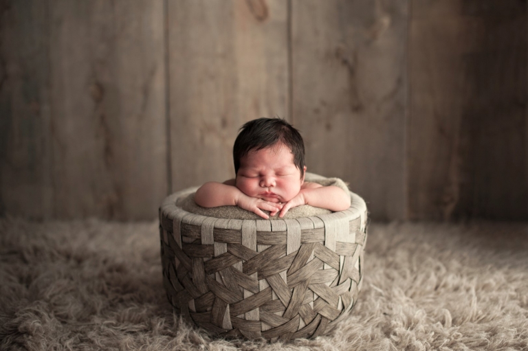 Newborn Photography - Brantford Ontario | Six Nations