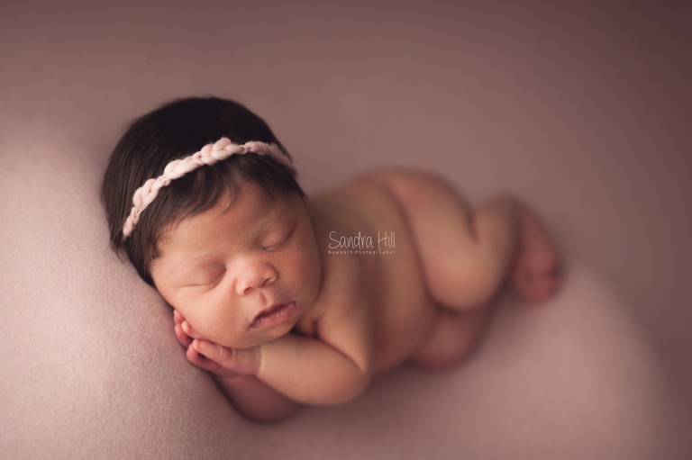 newborn photographers hamilton